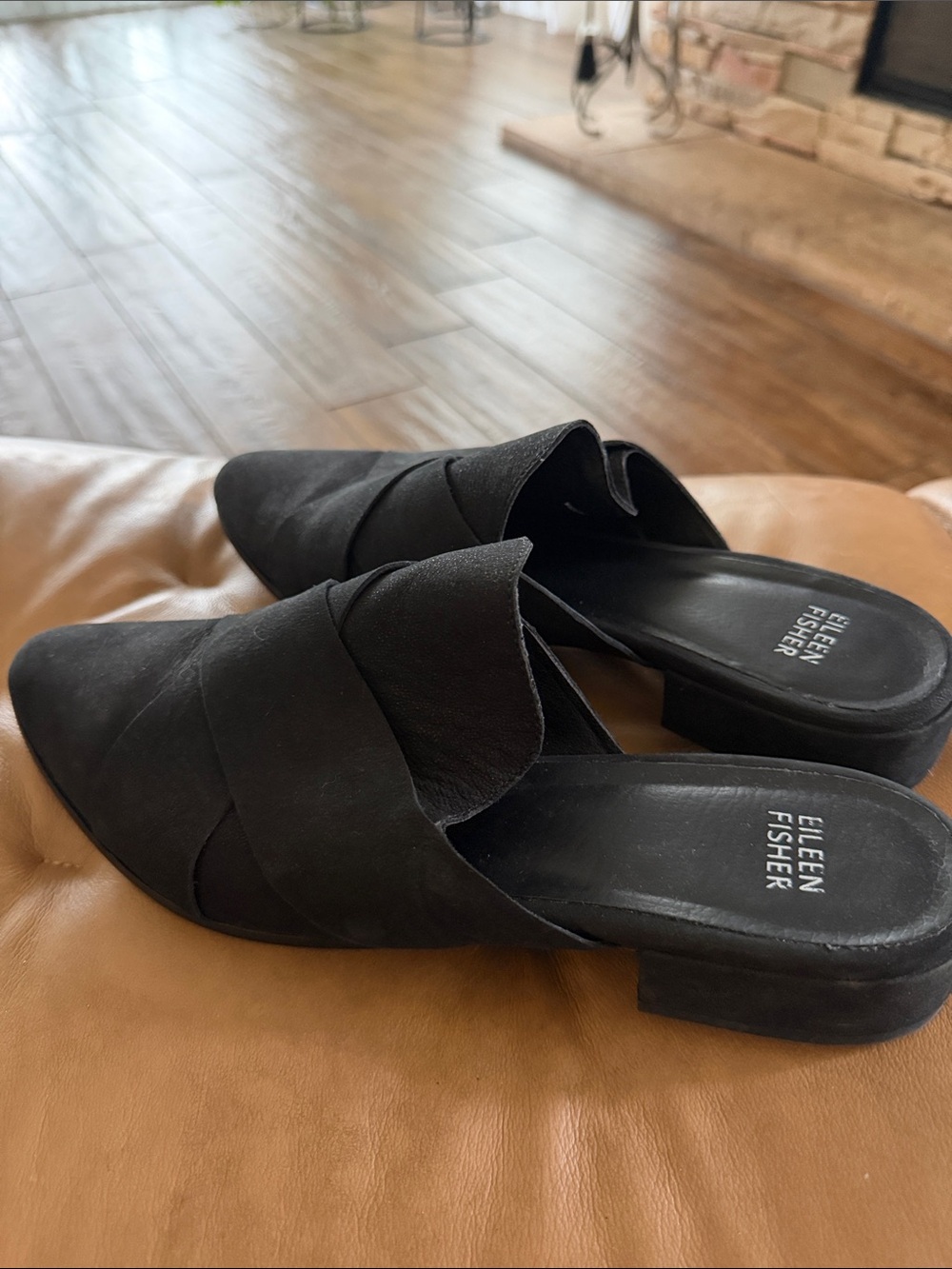 Eileen Fisher Black Pointed-Toe Slip-On Mules size 10